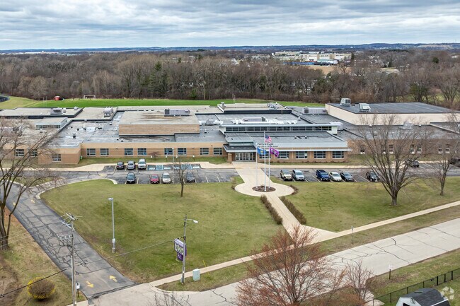 Students in Eagle and Palmyra attend Palmyra-Eagle High School.