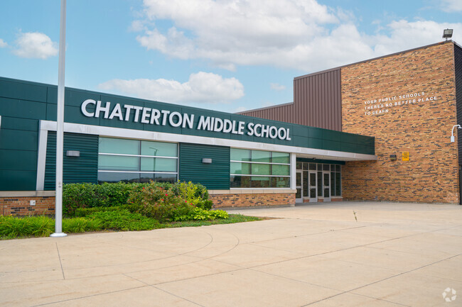Chatterton Middle School is part of the Fitzgerald Public Schools.