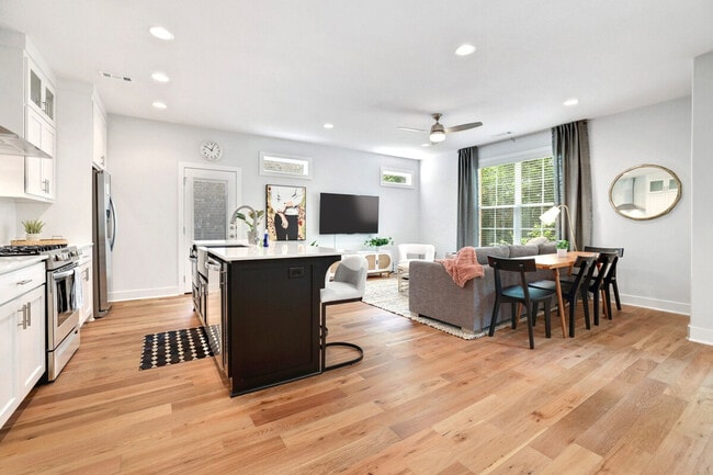 2345 E Amherst Alley unit ID1221843P, Fayetteville, AR 72703 - photo 3