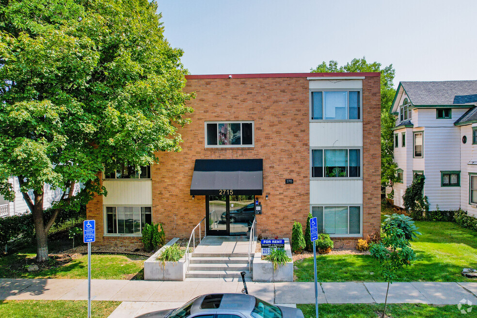 2715 dupont ave S.