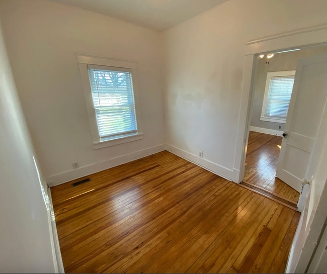 1212-C Mcchesney Ave unit B, Nashville, TN 37216 - photo 6