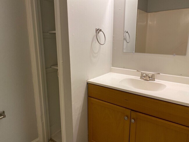 37 Markwest Cove unit L, Jackson, TN 38305 - photo 6