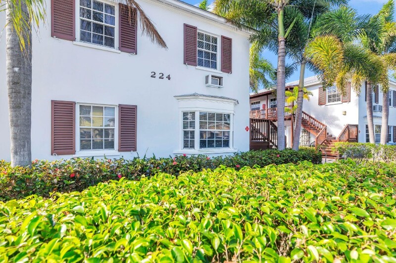 224 Conniston Rd unit 2, West Palm Beach, FL 33405 - photo 1