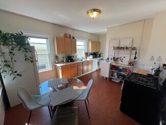 51 Ibbetson St Unit 3, Somerville, MA 02143