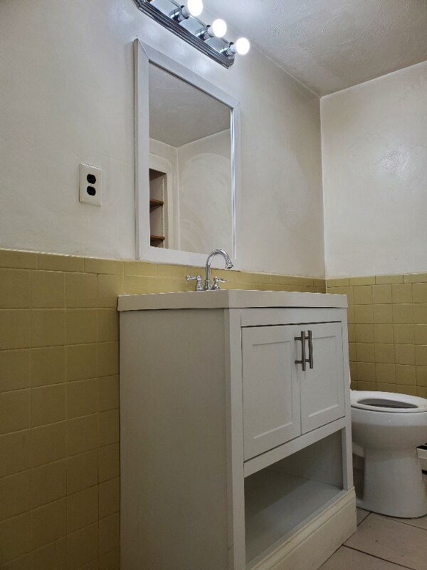 120 Newman St unit 1, Revere, MA 02151 - photo 7