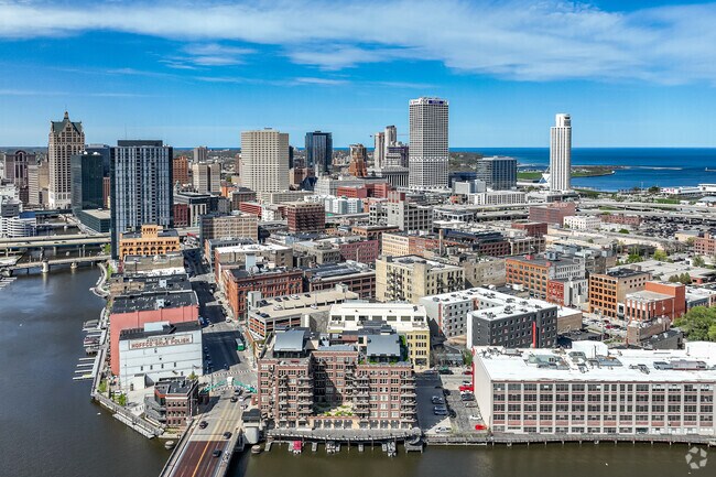 Downtown Milwaukee is minutes away from White Manor.