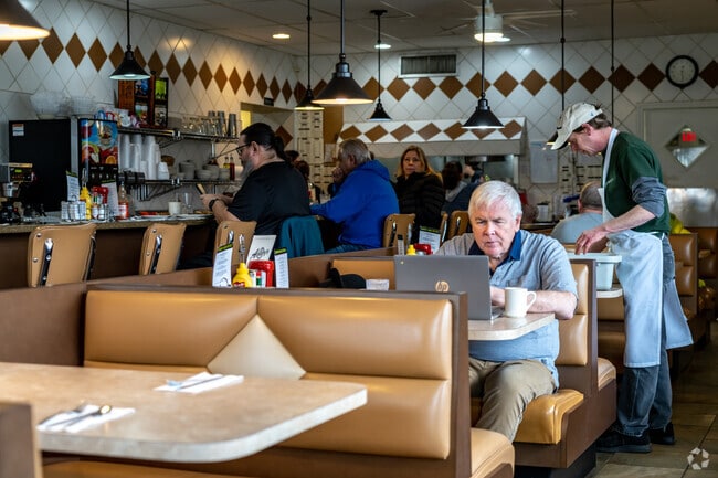 Locals love gathering with friends over hearty meals at Andary’s Grill & Deli, a beloved Eastpointe spot known for its comfort food and welcoming atmosphere.
