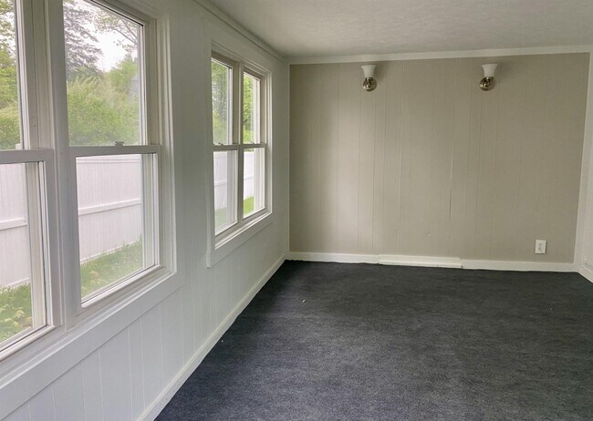 3 Dodge St, Rochester, NH 03867 - photo 6