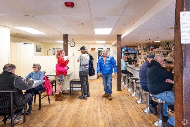 Enjoy a hearty American breakfast at Rome Point Cafe, a favorite spot in Cold Spring Beach, RI.
