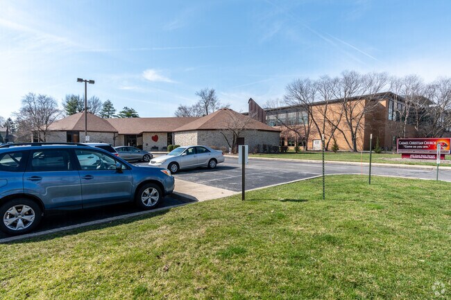 Clay Montessori School