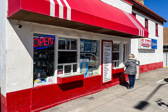 Glade's Drive Inn is a local favorite in Spanish Fork.