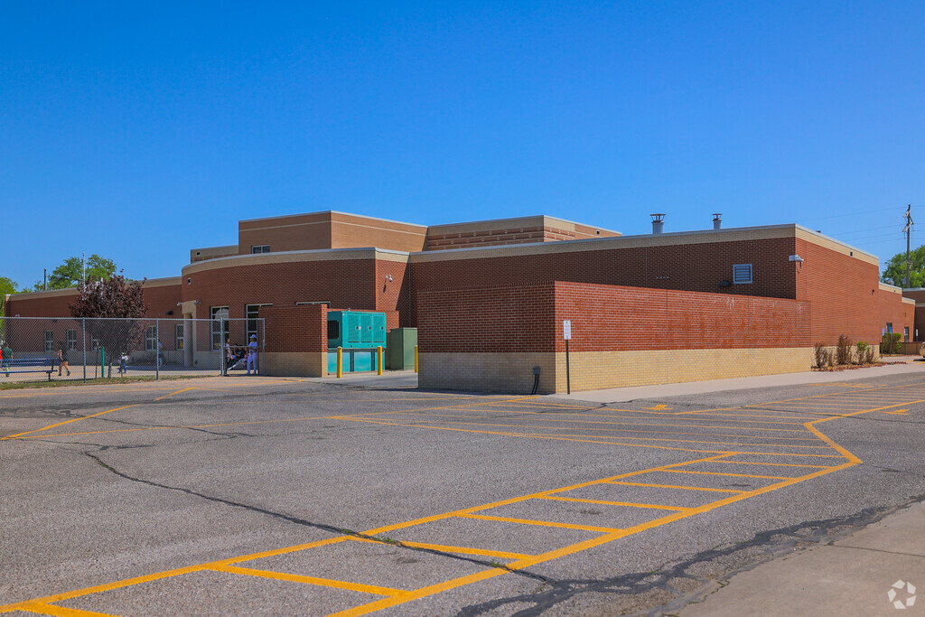 Horace Mann Dual Language Magnet