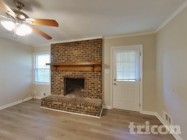 199 Kings Ct NW, Lawrenceville, GA 30044 - photo 3