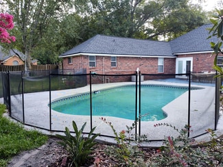 8995 Bensalem Dr, Jacksonville, FL 32257