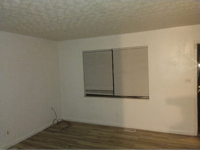 4864 Woodthrush Way, Columbus, OH 43229 - photo 2