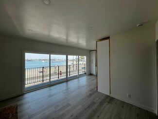 101 Bay Shore Ave, Long Beach, CA 90803