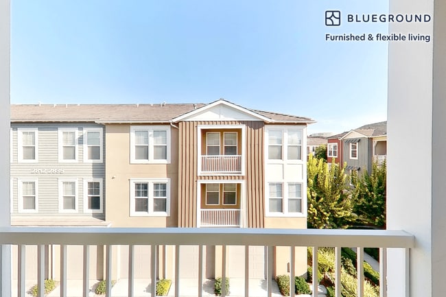 1000 Lupine unit FL2-ID10713A, Lake Forest, CA 92630 - photo 3