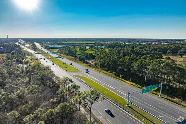 Located near both I-95 and I-4, Sugar Mill has easy access to neighboring cities & attractions.