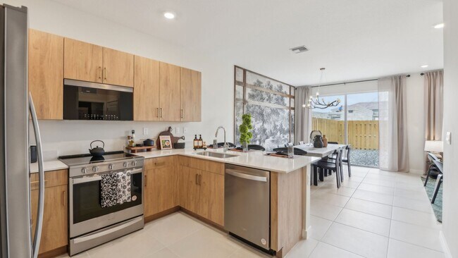 112 14th Terrace unit 36207120, Homestead, FL 33033 - photo 7