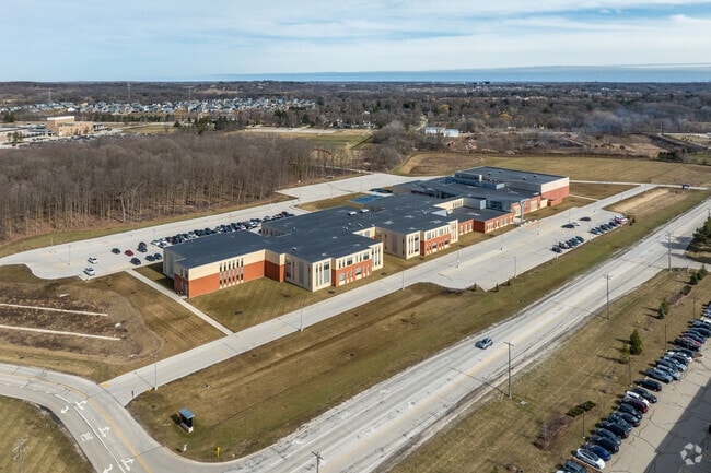 Silver Spring Intermediate School in Sussex, WI has 729 students in grades 5-6