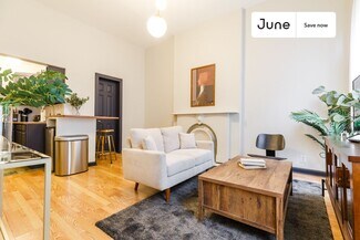 336 W 46th St Unit 3R, New York, NY 10036
