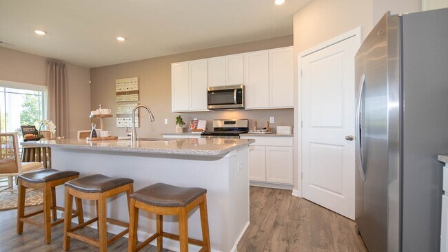 1720 Winn Ct, Fortville, IN 46040 - photo 4