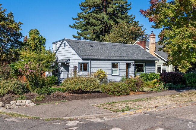 Small Cottage-style homes are found throughout the Friendly neighborhood.