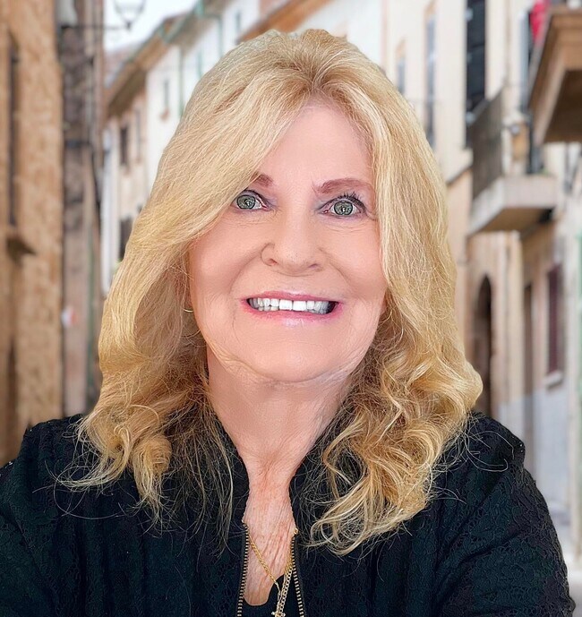 Carole Smoter