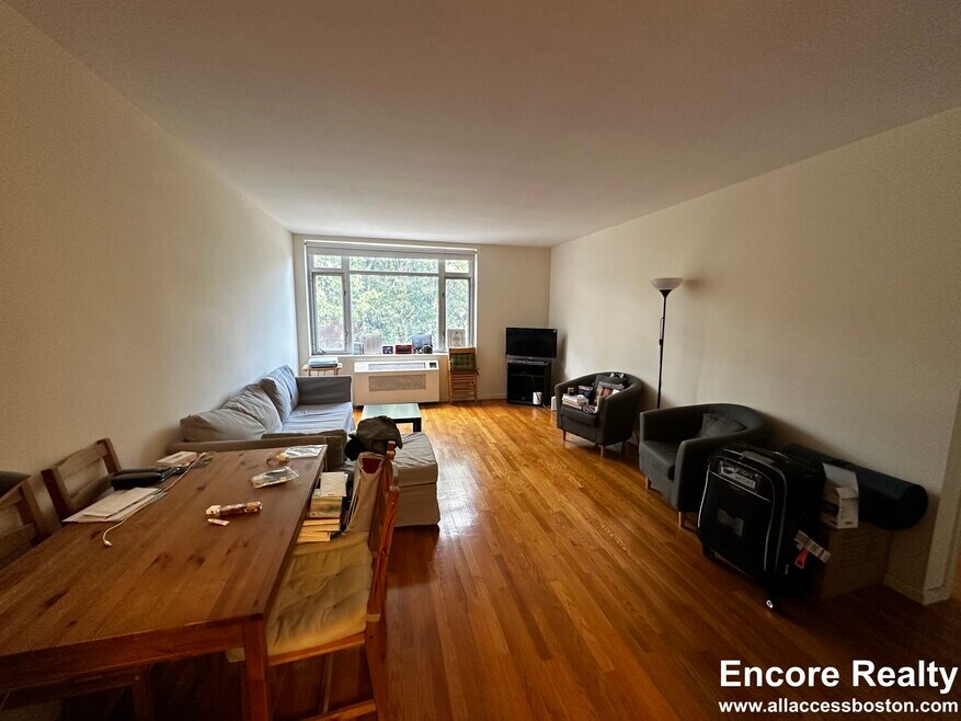 42 Vernon St unit 35 - 412, Brookline, MA 02446 - photo 1
