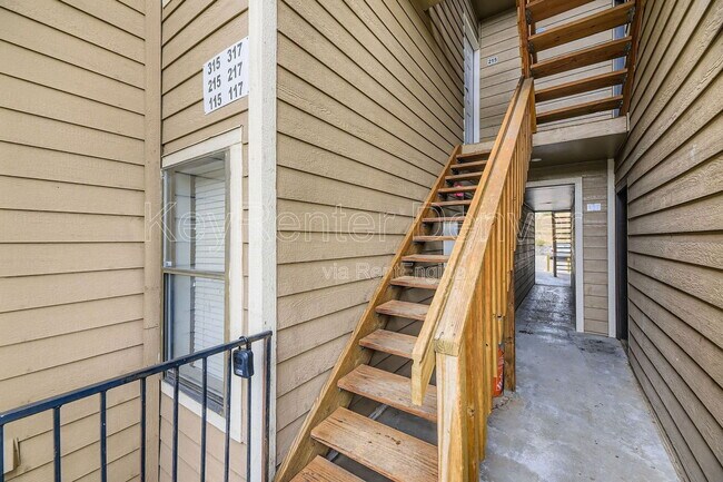 Boulevard Gardens unit 215, Denver, CO 80236 - photo 3