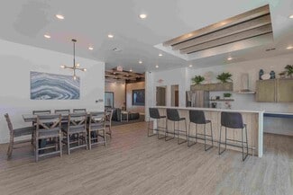 4710 W 71st St, Sioux Falls, SD 57108