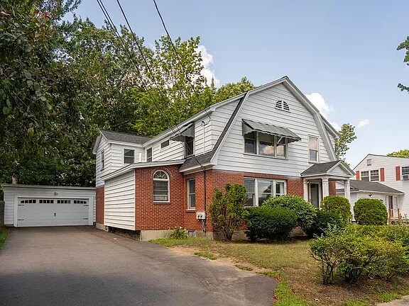 710 Coolidge Ave unit 2, Manchester, NH 03102 - photo 1