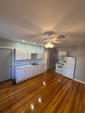 38 Salem St Unit 10, Salem, MA 01970