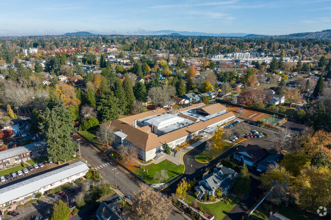 Milwaukie Elementary School, Rankings & Reviews - Homes.com