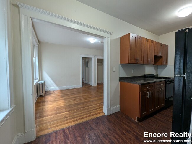 1167 Boylston St unit 20, Boston, MA 02215 - photo 5