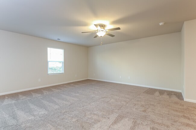 2153 Southlea Dr, Inman, SC 29349 - photo 5