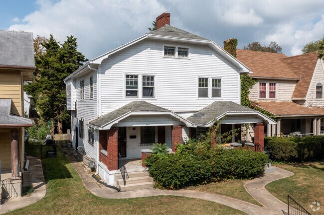 You can find well designed multi residence homes in Santa Clara.