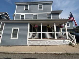 54 Dixon St Unit 1, Newport, RI 02840