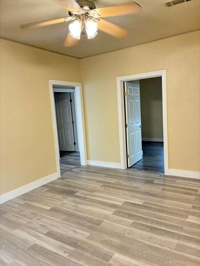1209 E Fortification St Unit D, Jackson, MS 39202