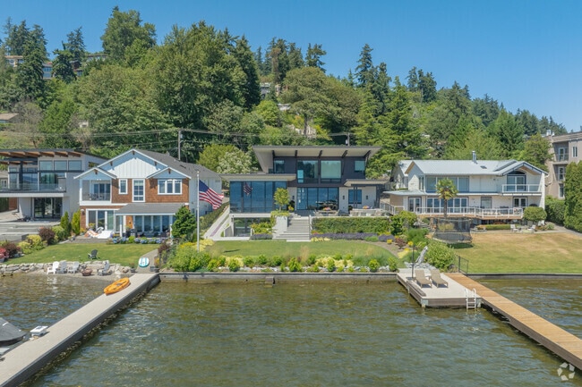 Homes near North Juanita on the lake are stunning and unique.