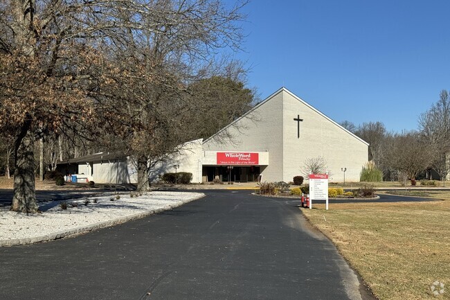 Dominion Christian School is located in Oakton.