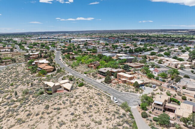 Signature homes on the bluffs over the Rio Grande can be found in West Bluffs.