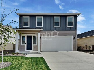 1528 N Garnet Creek Ave, Star, ID 83669