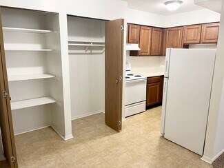 600-620 John Goodhue Dr, Carlisle, IA 50047