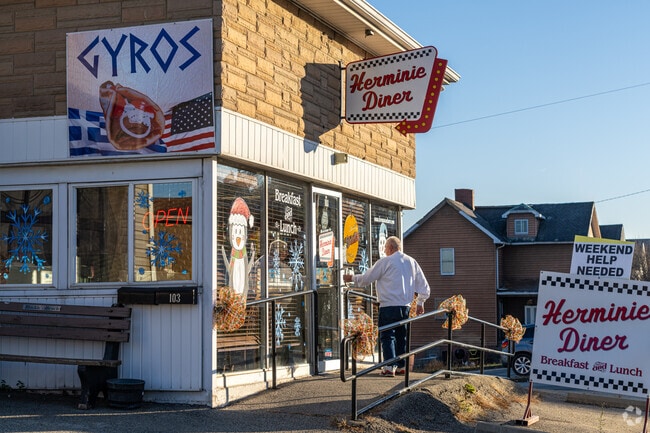 Herminie Diner serves homestyle breakfasts steps from Sewickley Avenue.