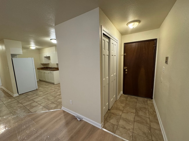 630 S Hawley Rd unit 201, Milwaukee, WI 53214 - photo 4