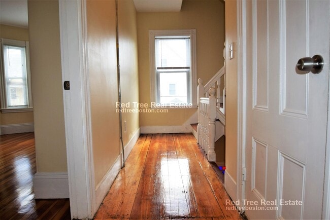 39 Watts St, Malden, MA 02148 - photo 5