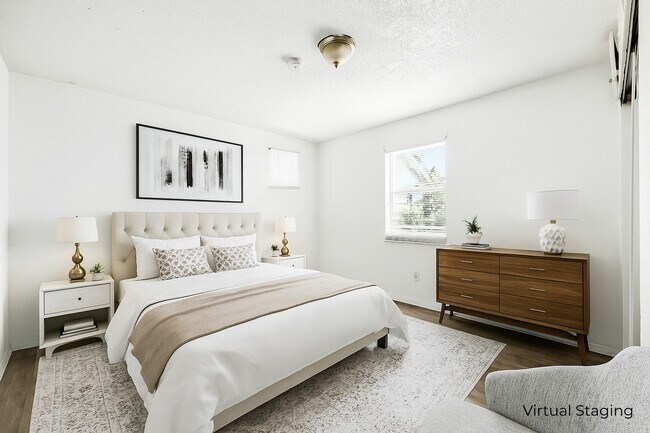 3962 1/4 S Hobart Blvd unit 3962 1/4 S HOBART BL, Los Angeles, CA 90062 - photo 4