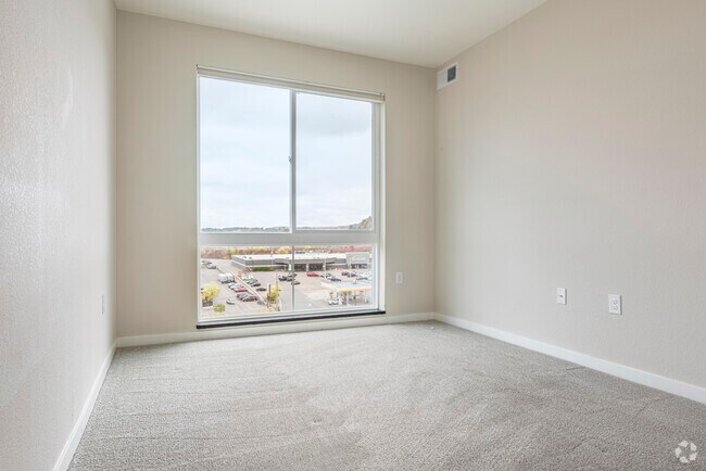 1BR, 1BA - 701SF - Bedroom