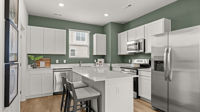 1303 Taylor Cir, Chapel Hill, TN 37034 - photo 4